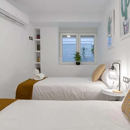 Lujan Deluxe Suites By Valcambre Seville Exterior photo