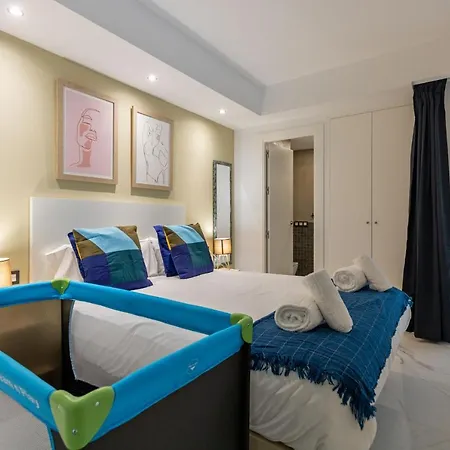 Lujan Deluxe Suites By Valcambre Seville Exterior photo